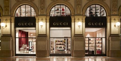 gucci sede amministrativa milano|gucci milano galleria.